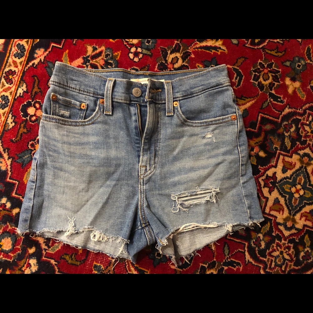 Levi’s shorts - Size 25 high waisted